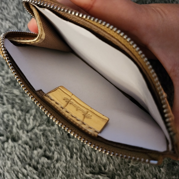 Madewell Zip Card Case Holder Gold Metallic Crocodile Embossed - Picture 7 of 8